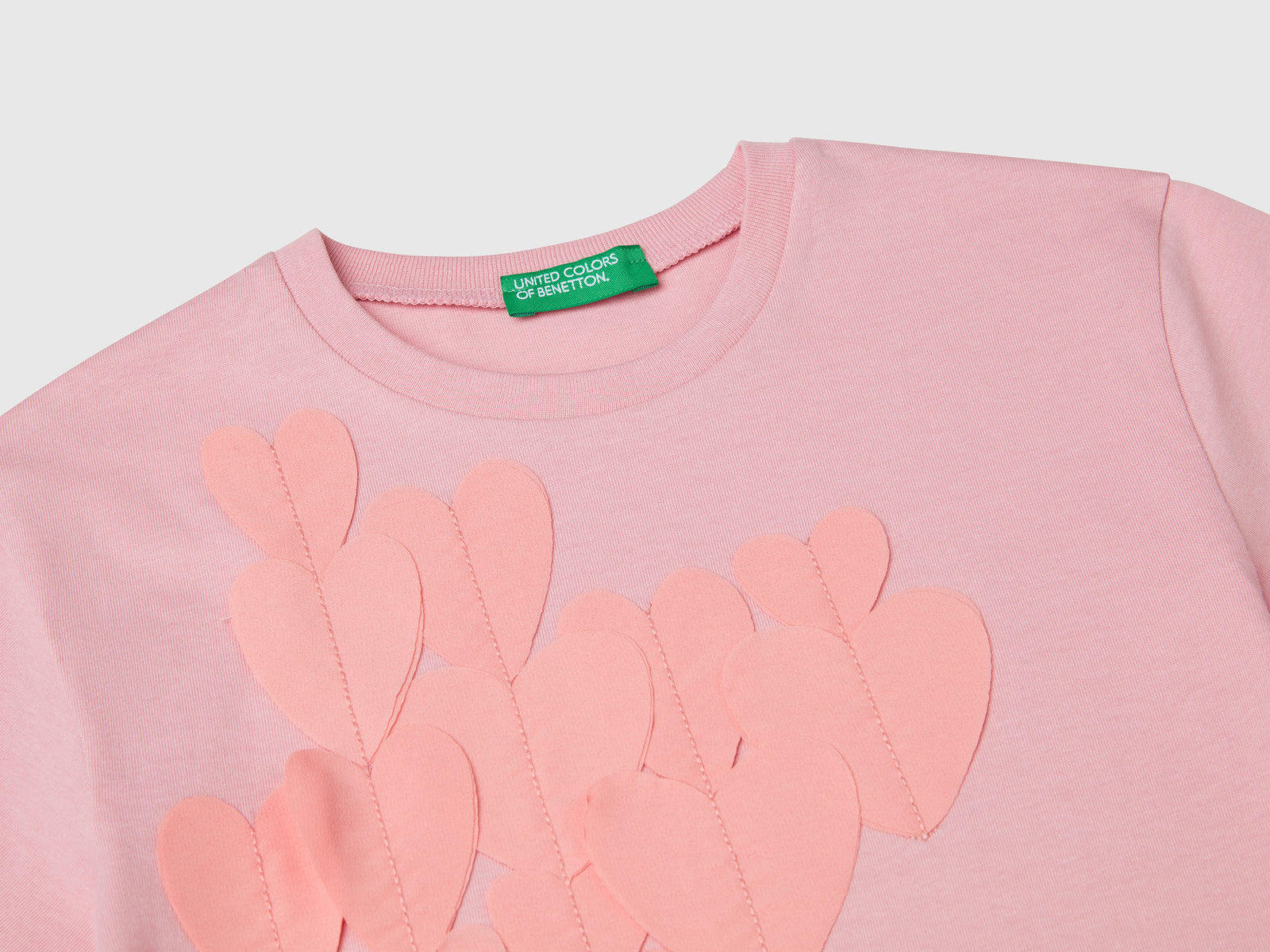 T-shirt con applicazioni da bimba rosa 3 | Benetton Outlet