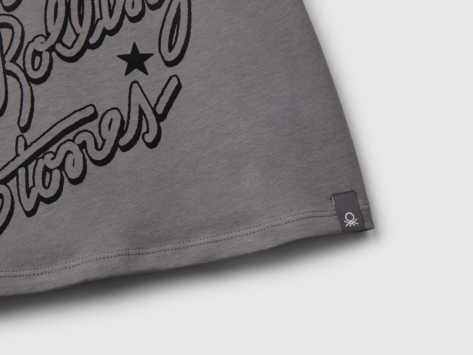 Maglietta con stampa "The Rolling Stones" da bimba grigio scuro 3 | Benetton Outlet