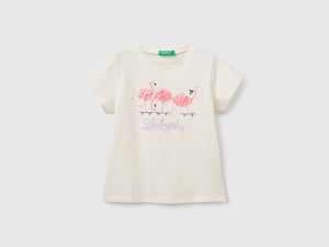 T-shirt con applicazione effetto petali