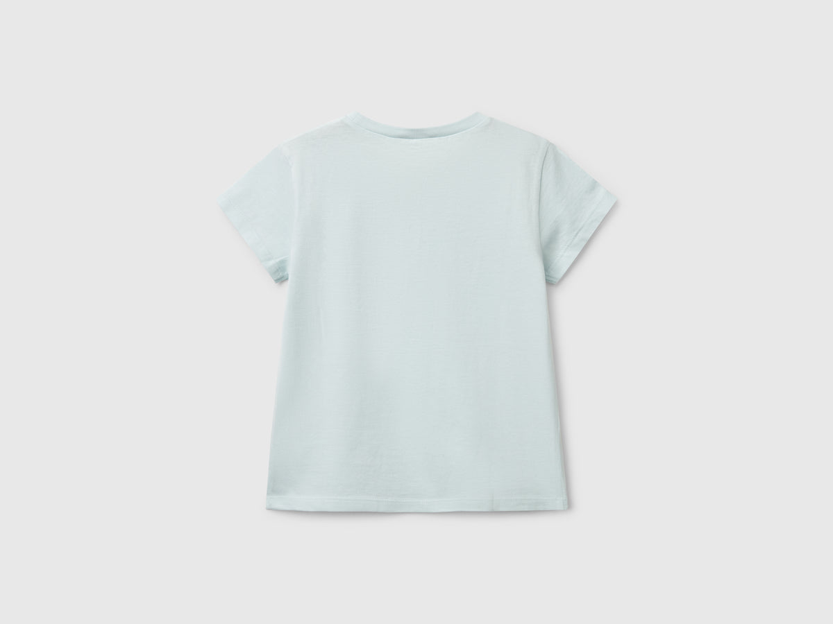 T-shirt con applicazione effetto petali