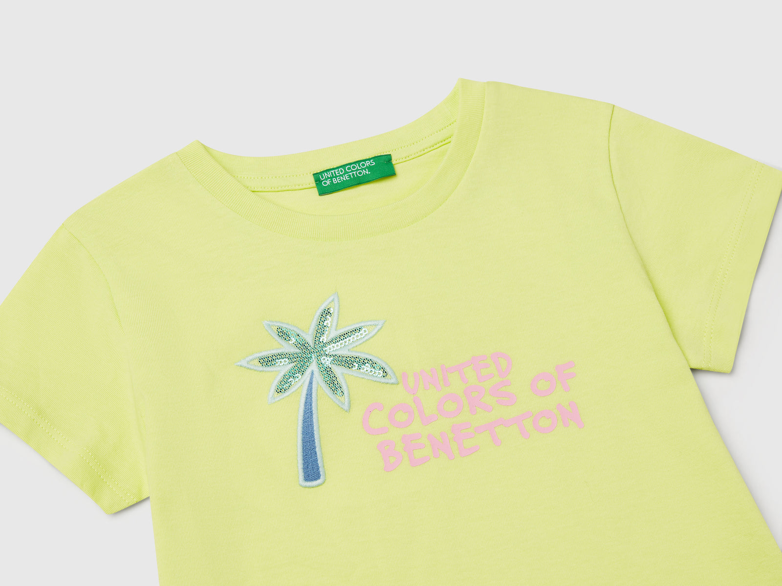 Maglietta con ricamo logo in cotone bio da bimba giallo 3 | Benetton Outlet
