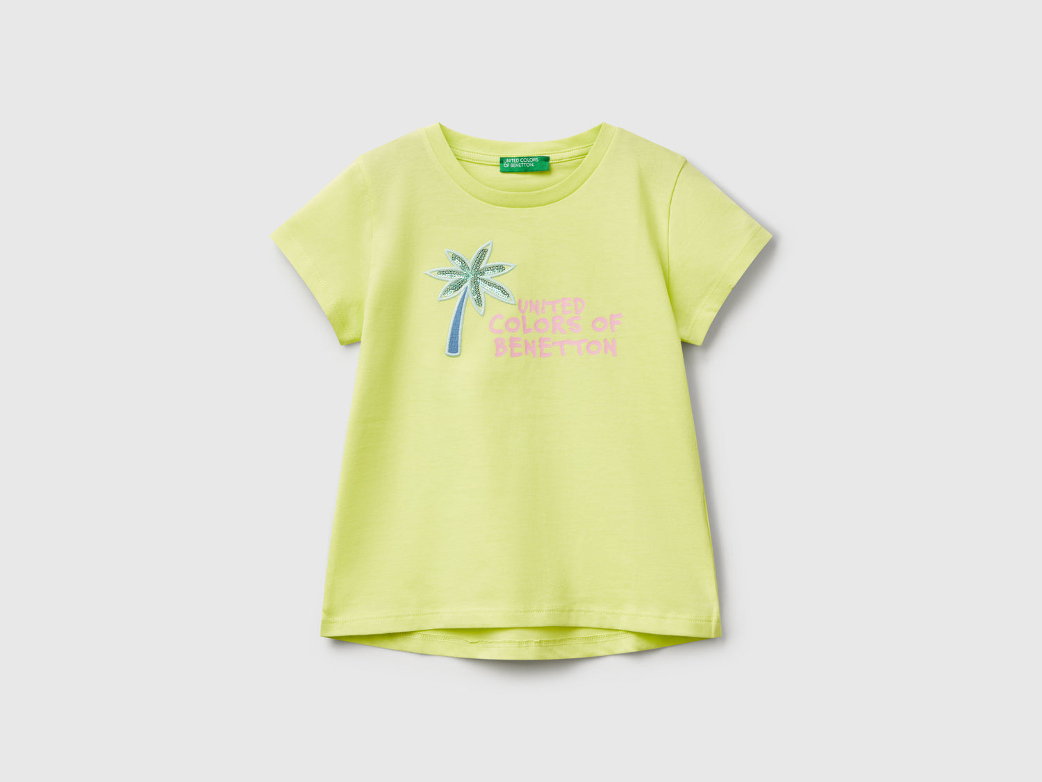 Maglietta con ricamo logo in cotone bio da bimba giallo | Benetton Outlet