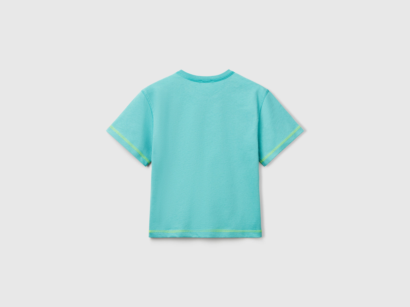 T-shirt con dettagli fluo da bimbo verde acqua 2 | Benetton Outlet