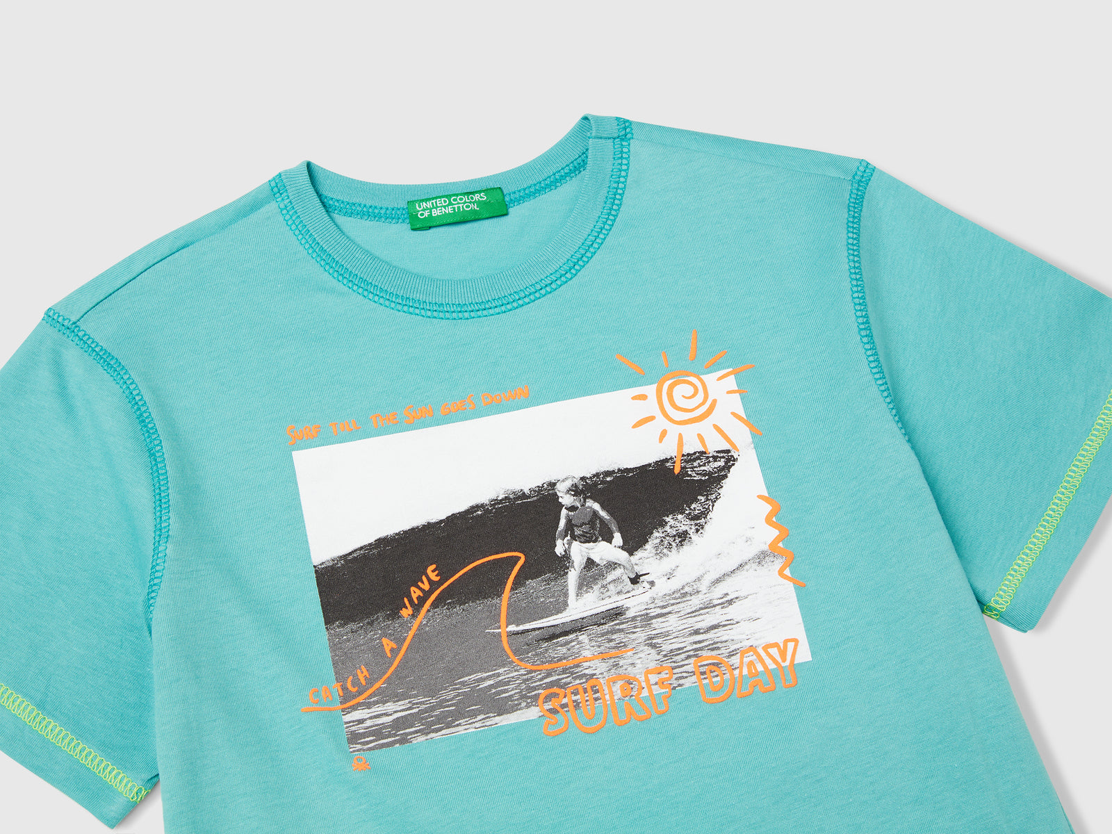 T-shirt con dettagli fluo da bimbo verde acqua 3 | Benetton Outlet