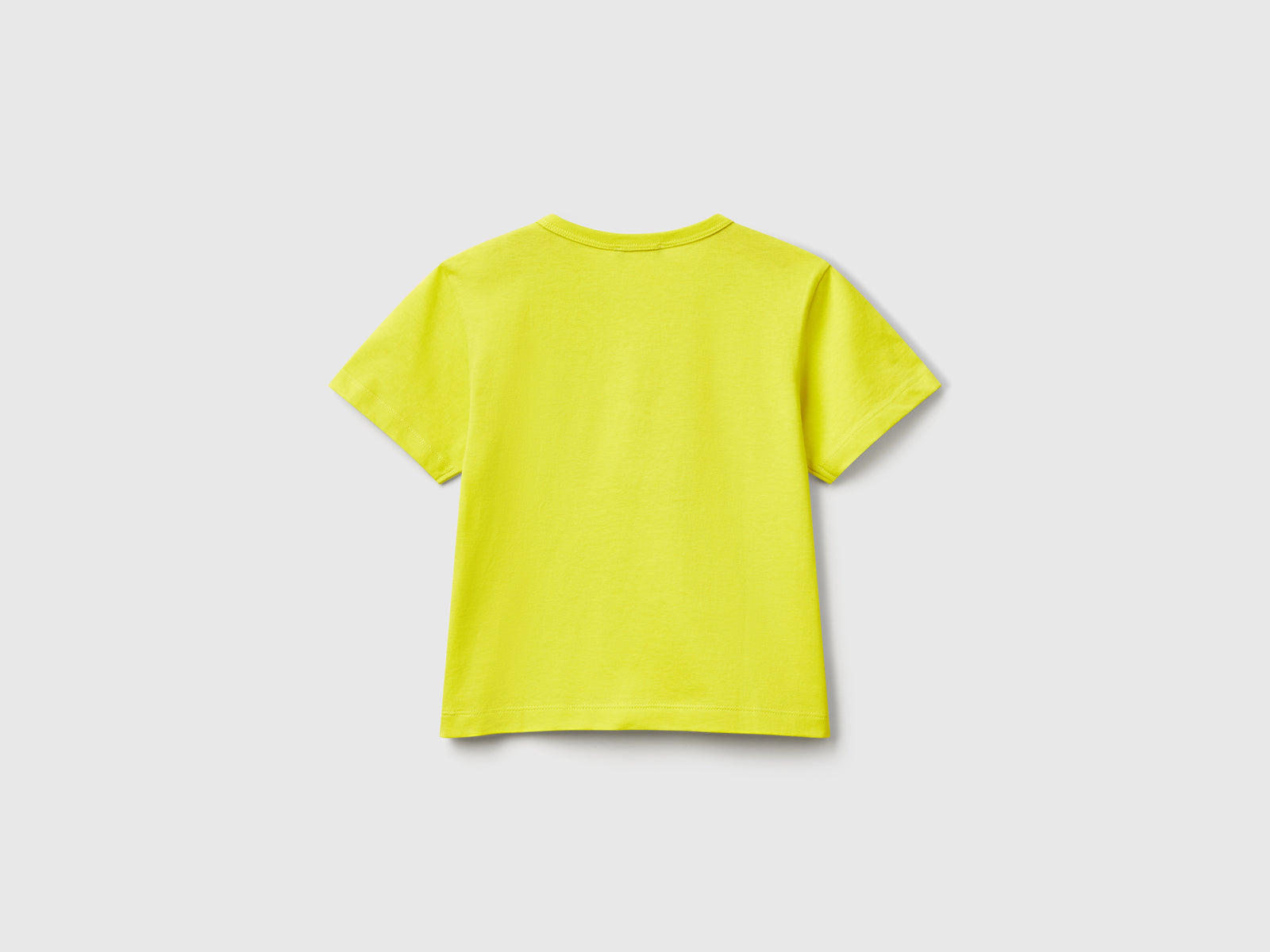 T-shirt con stampa sottomarino e applicazione da bimbo giallo fluo 2 | Benetton Outlet