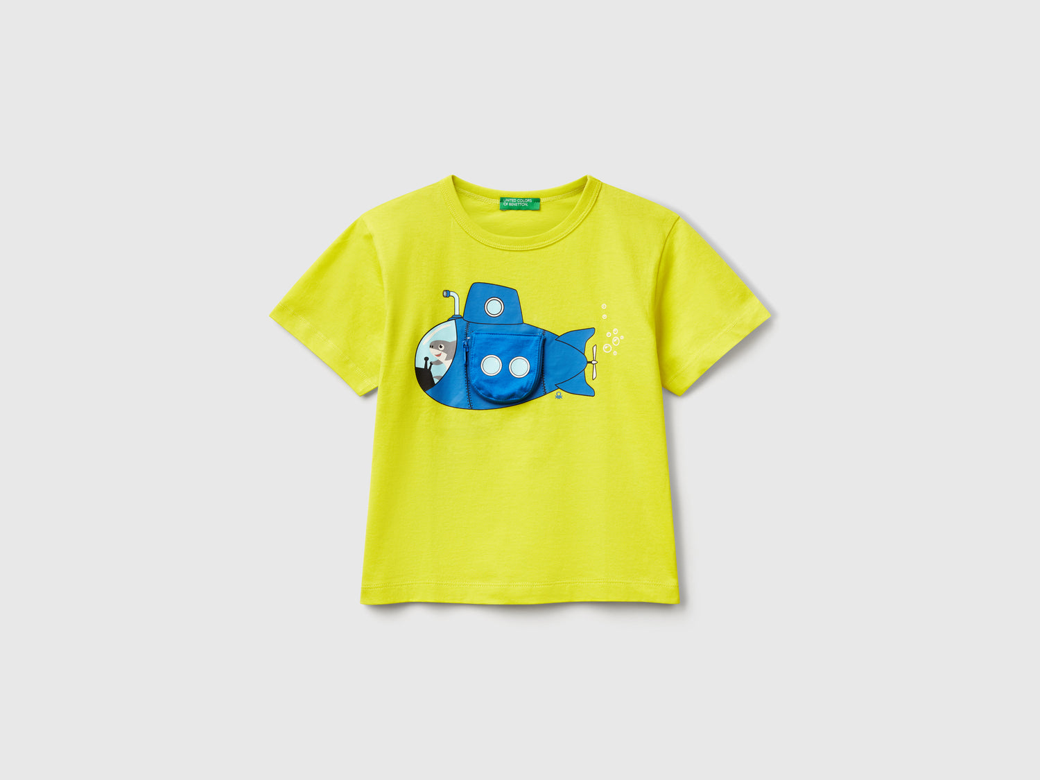 T-shirt con stampa sottomarino e applicazione da bimbo giallo fluo | Benetton Outlet