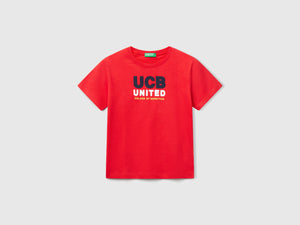 T-shirt con stampa e applicazione