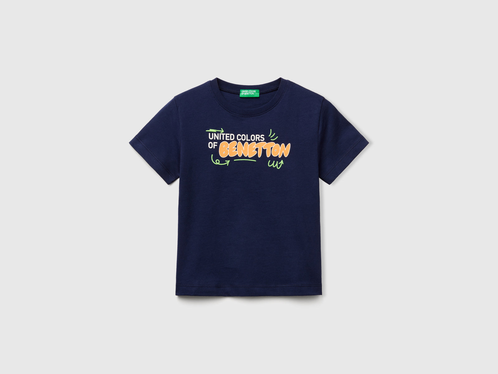T-shirt con stampa e applicazione da bimbo blu scuro | Benetton Outlet