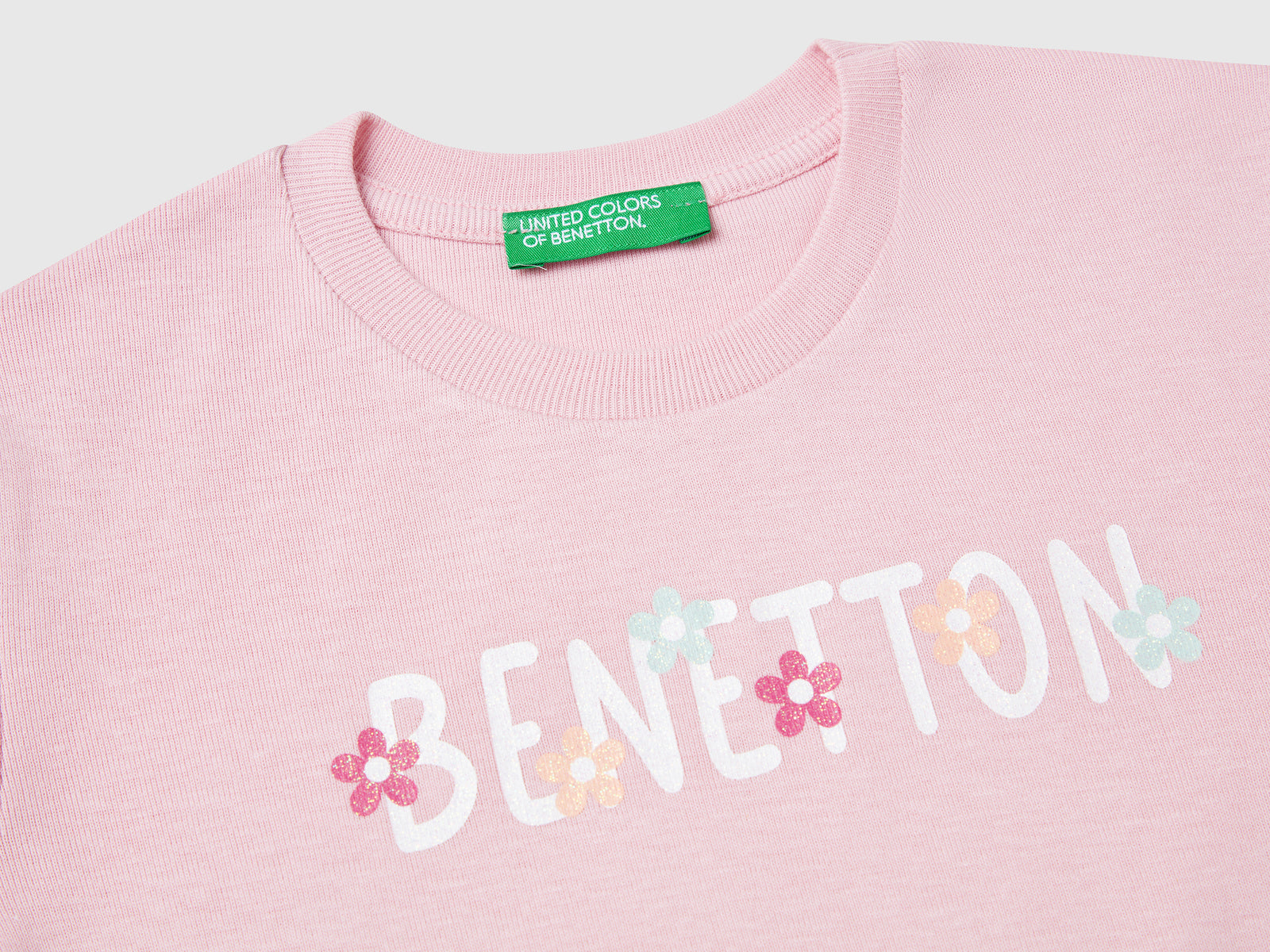T-shirt slim fit con stampa glitter da bimba rosa 3 | Benetton Outlet