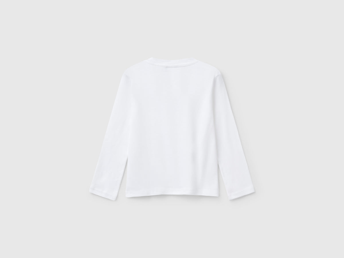 T-shirt slim fit con stampa glitter