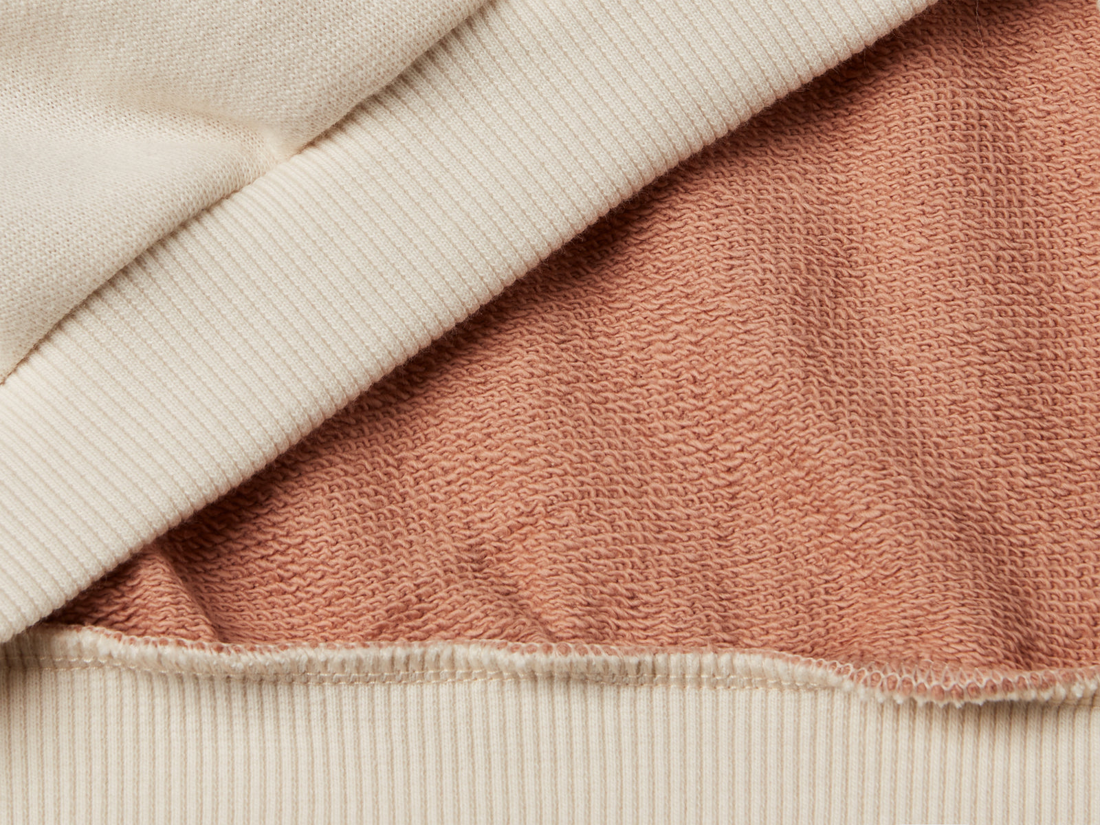 Felpa con stampa e cappuccio da bambina multi-color 3 | Benetton Outlet