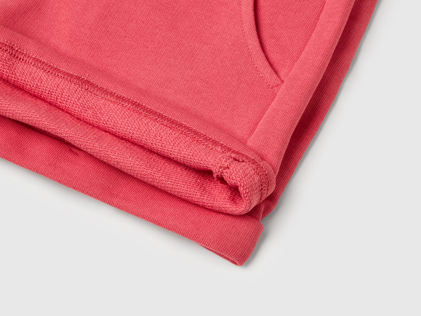 Shorts in felpa 100% cotone da bambina salmone 3 | Benetton Outlet