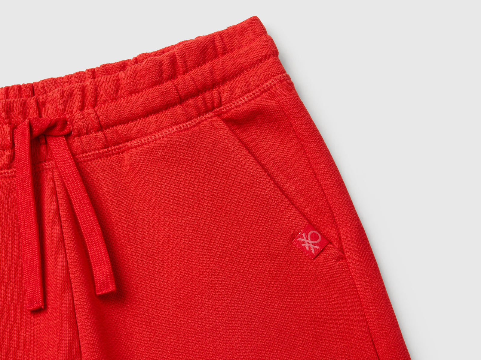 Bermuda in felpa di puro cotone da bambino rosso 3 | Benetton Outlet