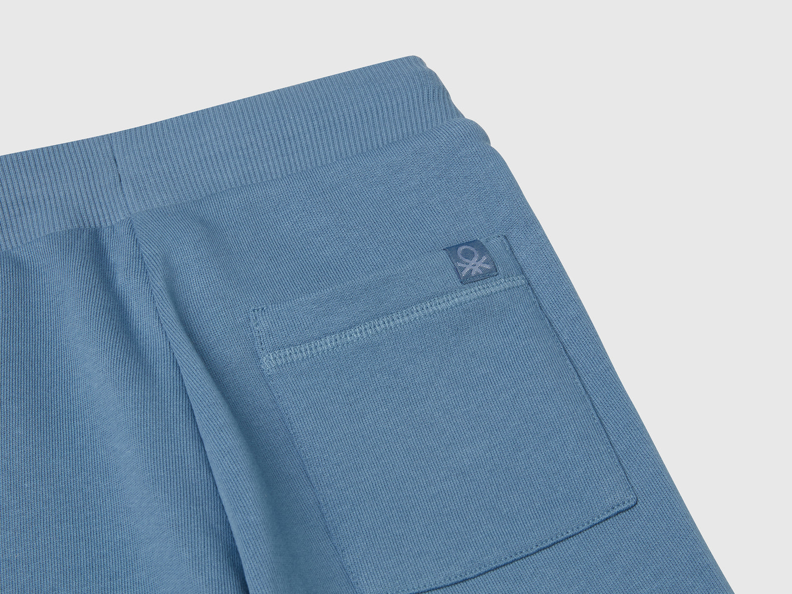 Pantaloni sportivi con coulisse da bambino azzurro 3 | Benetton Outlet