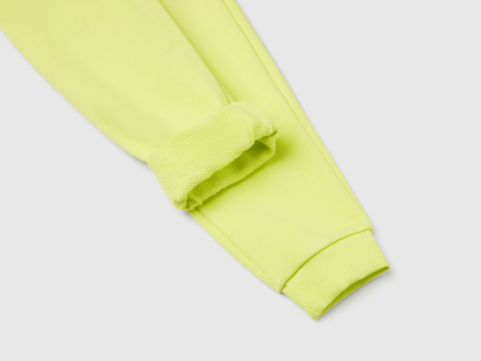Pantaloni in felpa con logo da bambina lime 3 | Benetton Outlet