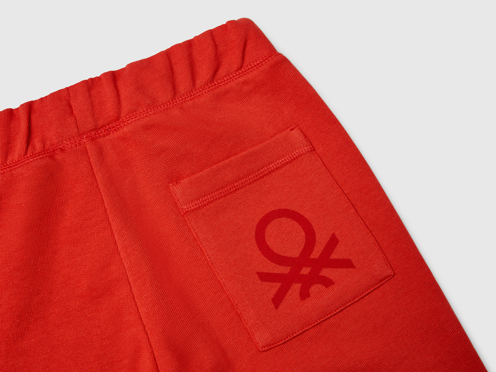 Pantaloni in felpa con logo da bambino rosso 3 | Benetton Outlet