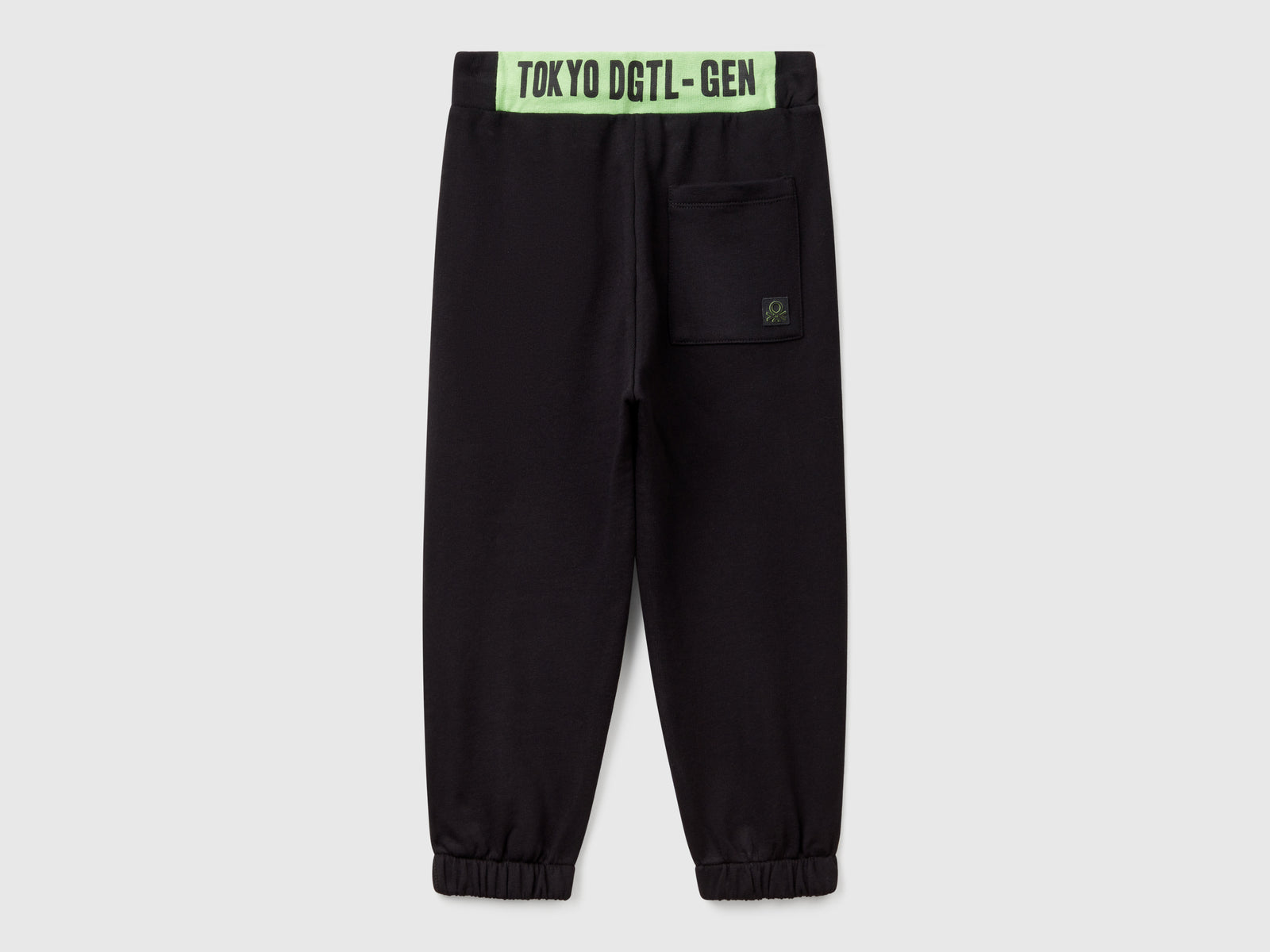 Joggers con stampa sul retro da bambino nero 2 | Benetton Outlet