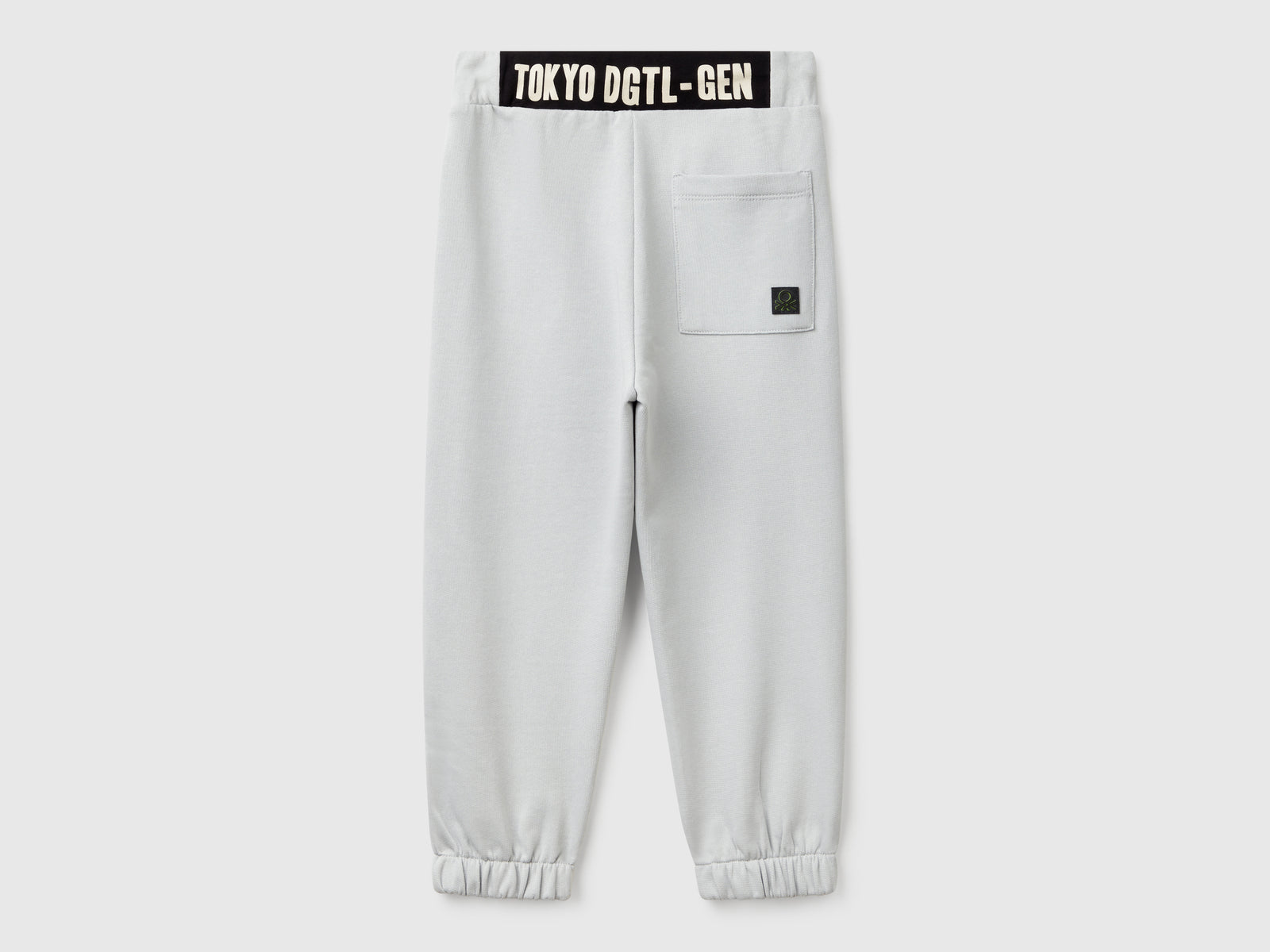 Joggers con stampa sul retro da bambino grigio 2 | Benetton Outlet