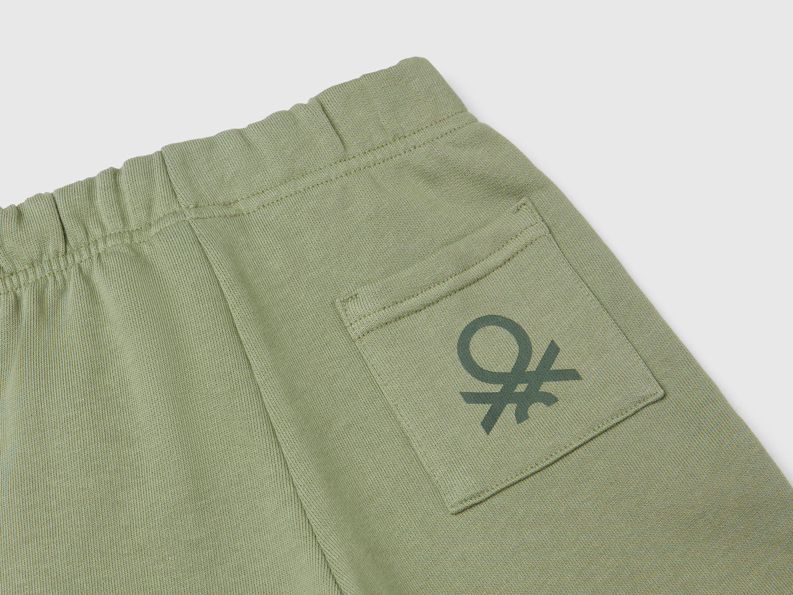 Bermuda in felpa di cotone da bimbo verde oliva 3 | Benetton Outlet