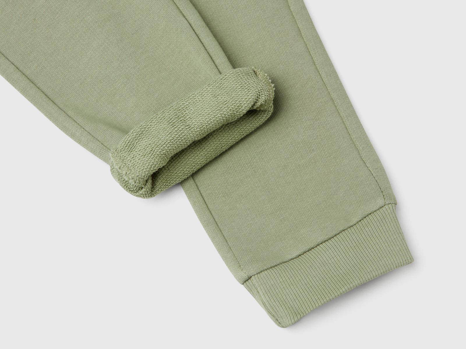 Pantaloni in cotone con logo da bimbo verde oliva 3 | Benetton Outlet