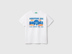 T-shirt con stampa fluo