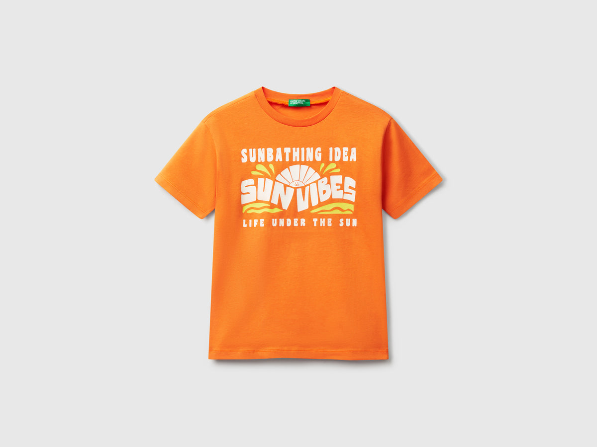 T-shirt con stampa fluo