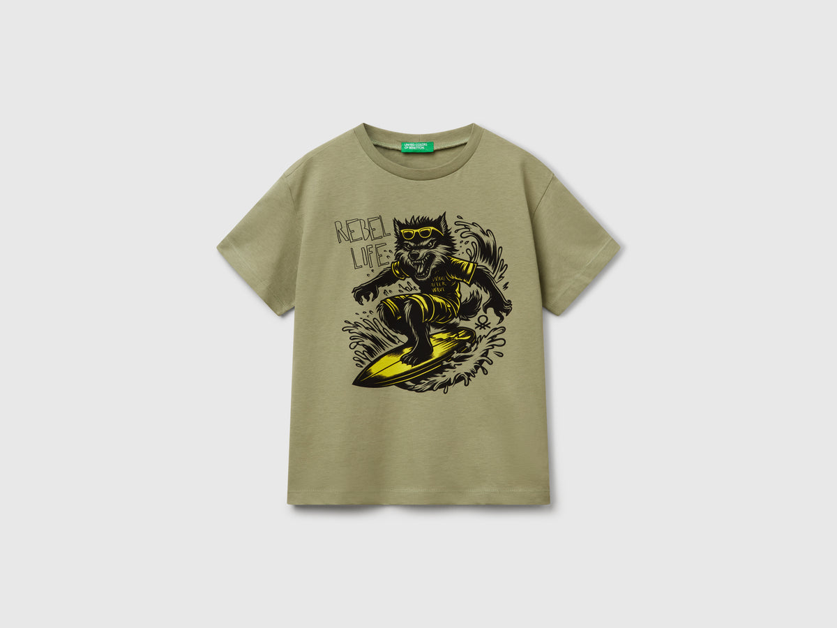 T-shirt con stampa fluo