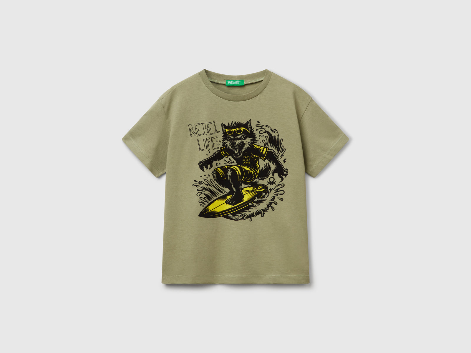 T-shirt con stampa fluo da bambino verde oliva | Benetton Outlet