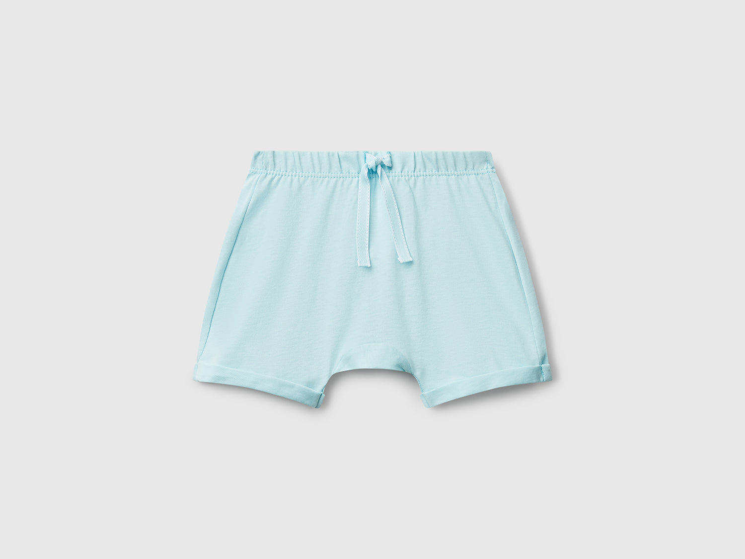 Shorts con patch sul retro da neonato azzurro | Benetton Outlet