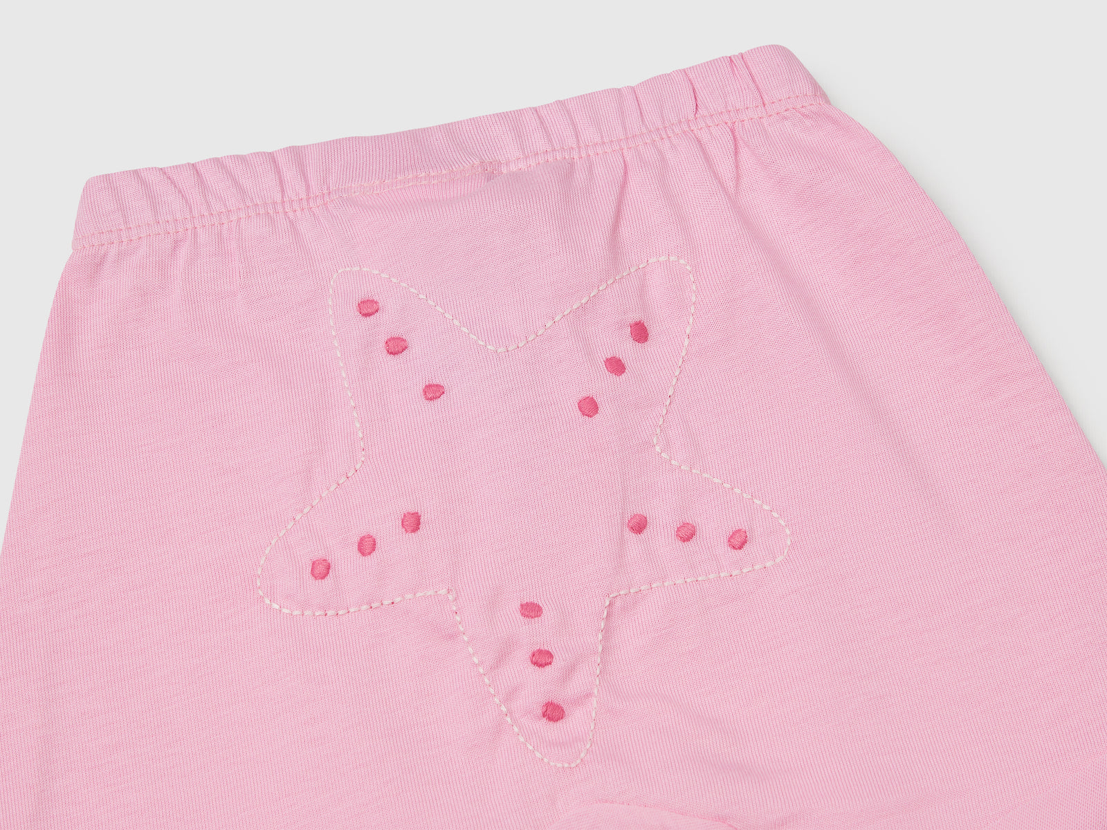 Shorts con patch sul retro da neonato rosa 3 | Benetton Outlet