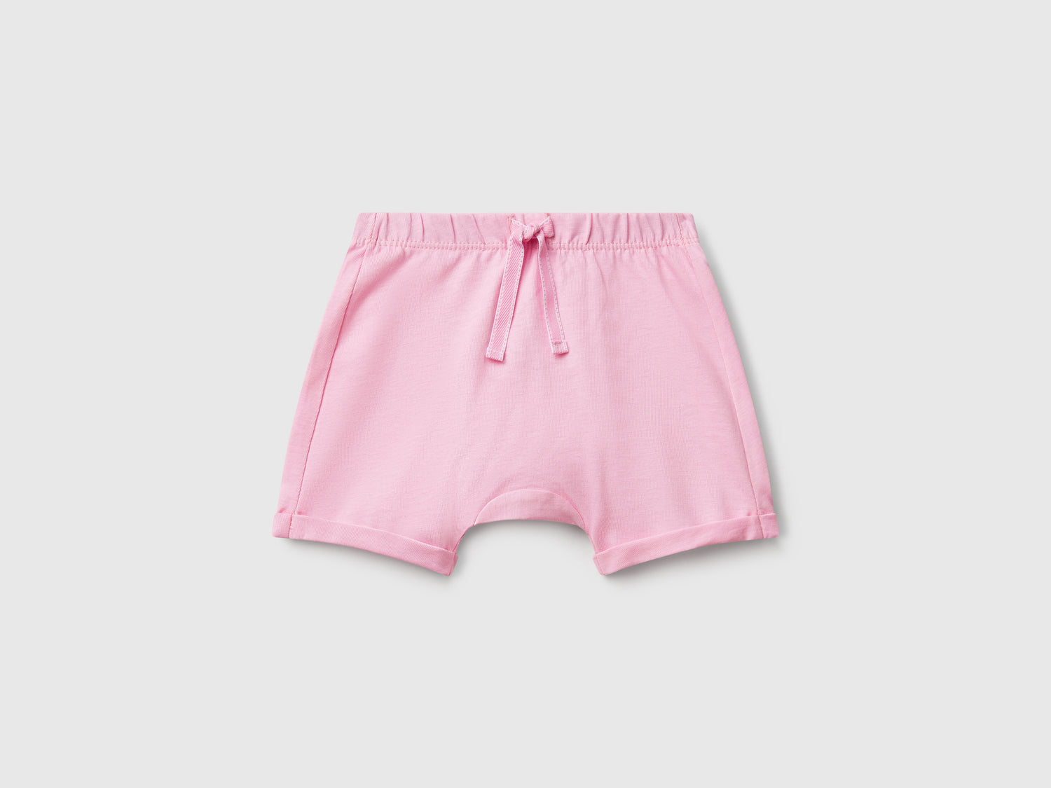 Shorts con patch sul retro da neonato rosa | Benetton Outlet