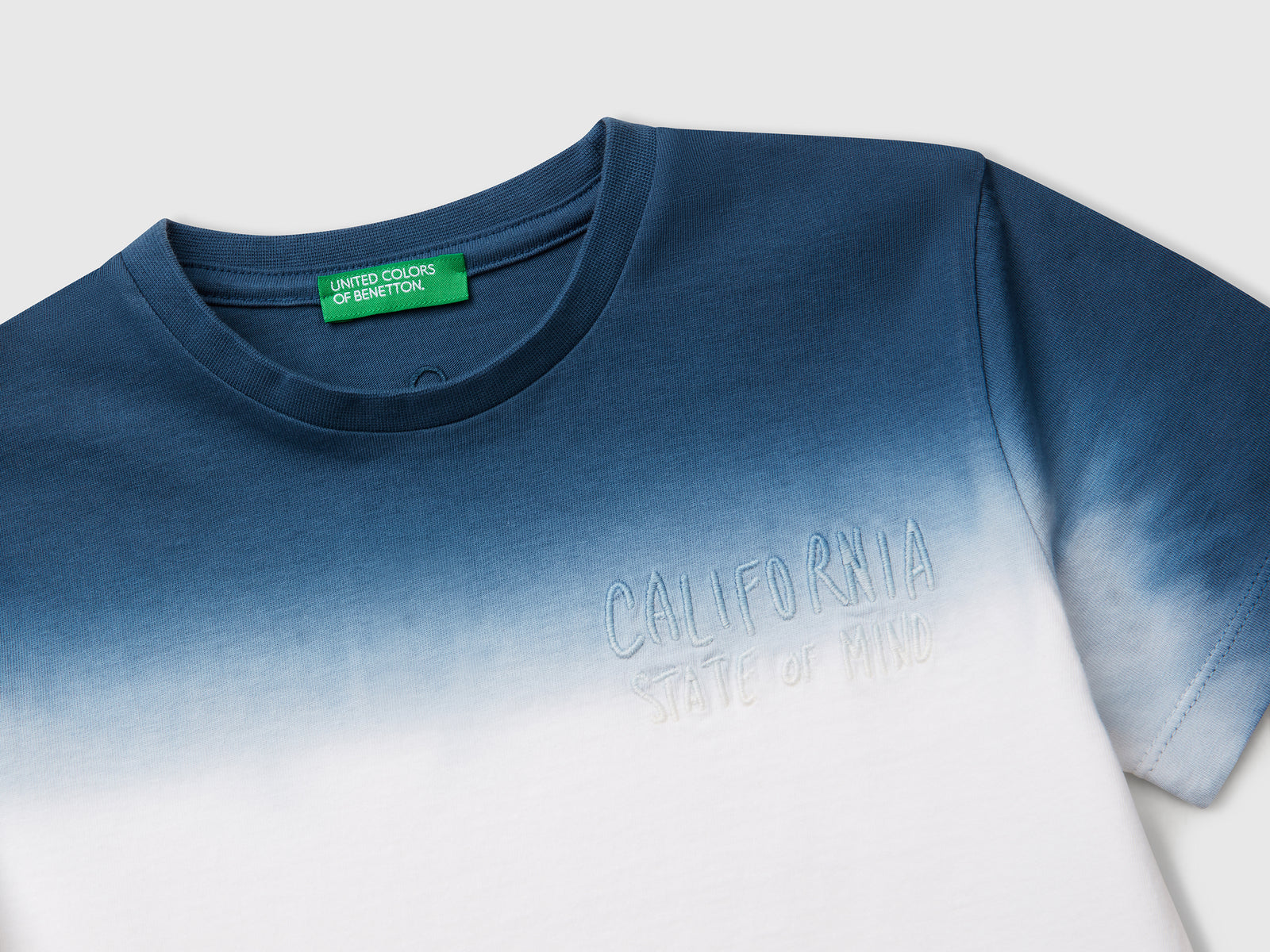 T-shirt dip-dye con ricamo da bimbo blu 3 | Benetton Outlet