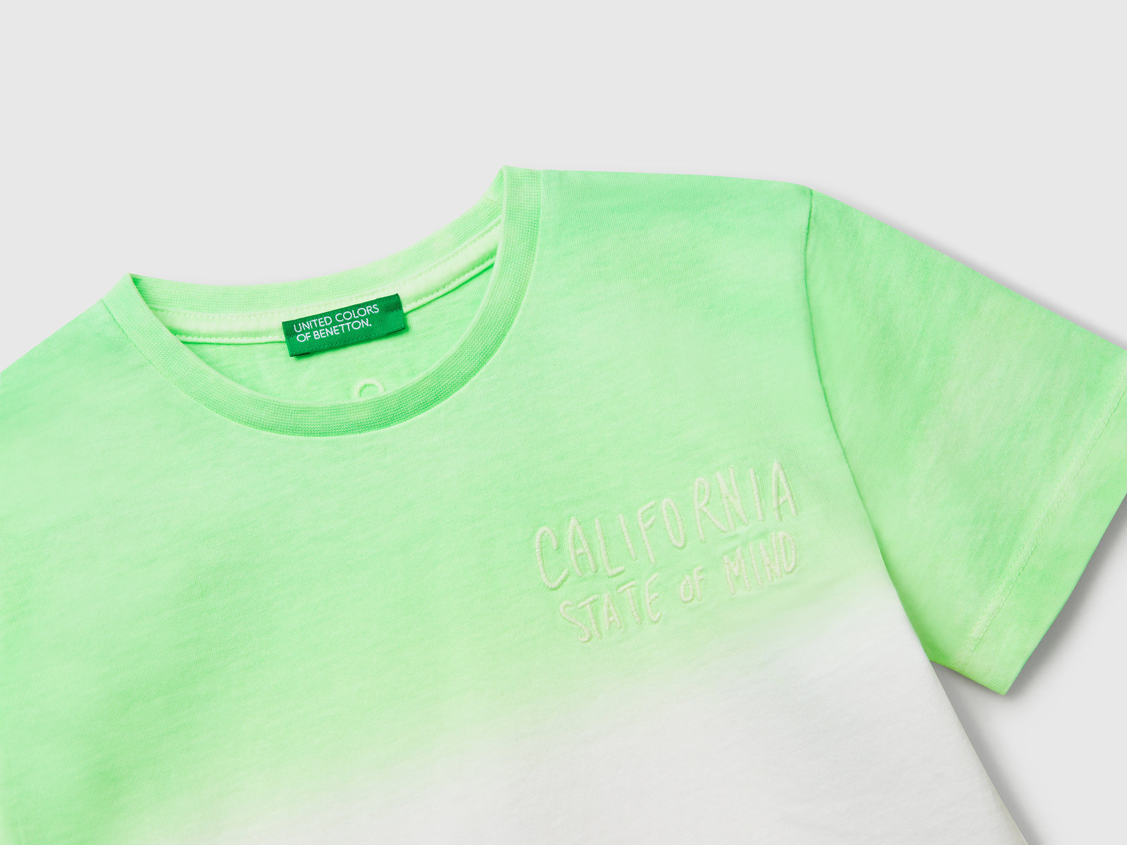 T-shirt dip-dye con ricamo da bimbo verde chiaro 3 | Benetton Outlet