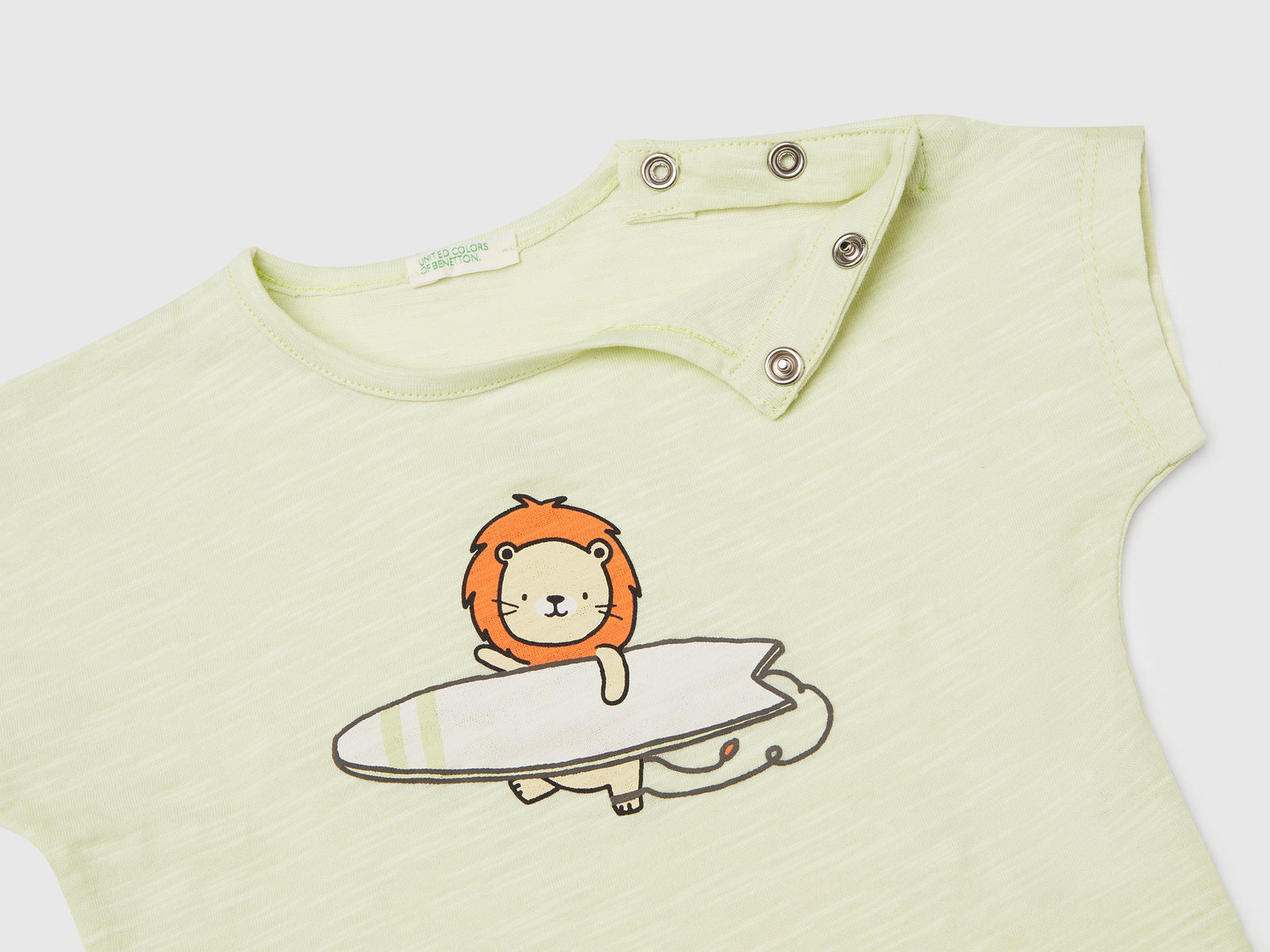 Completo leggero t-shirt e shorts da neonato verde chiaro 3 | Benetton Outlet