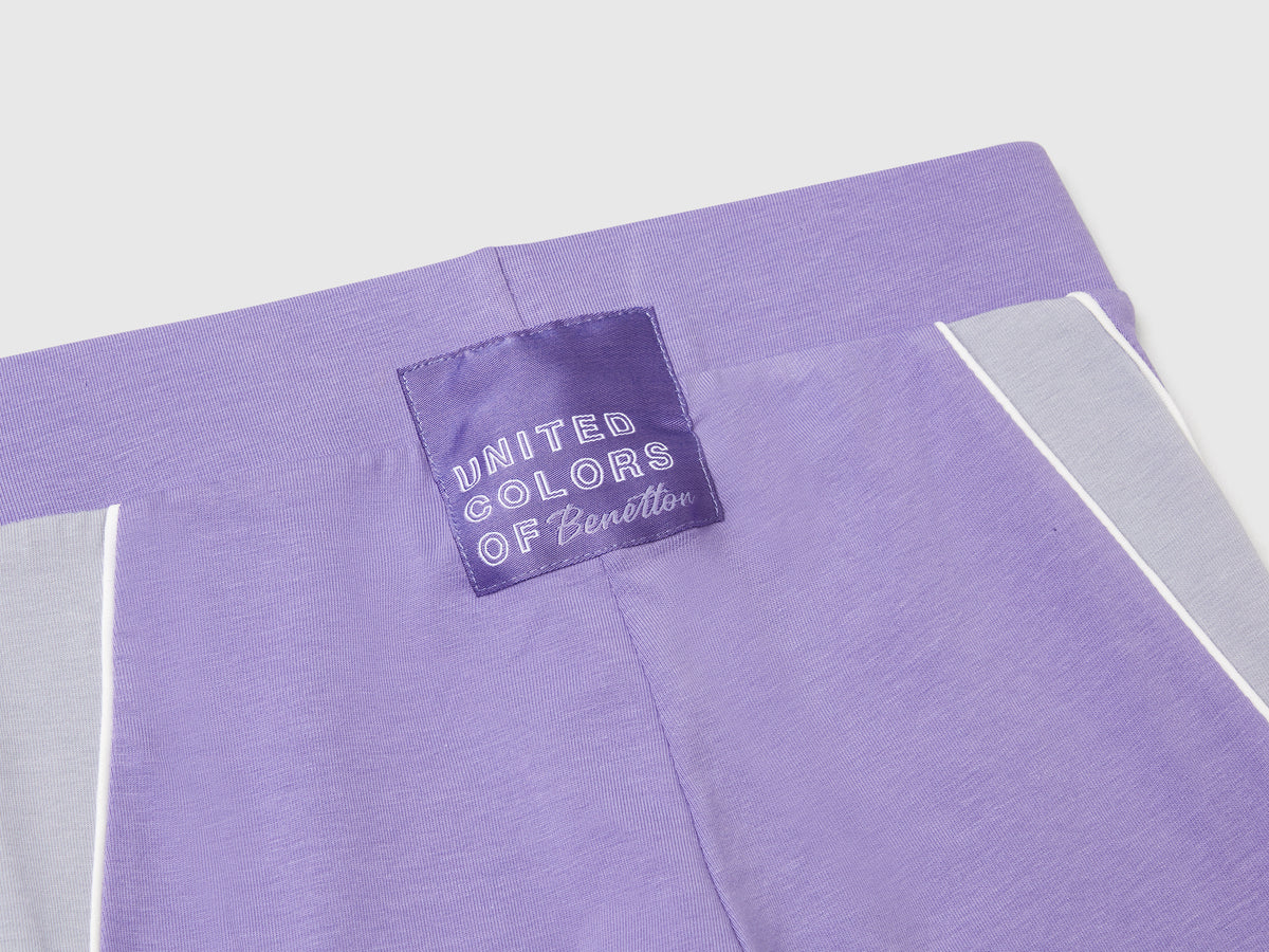 Leggings sportivi con piping