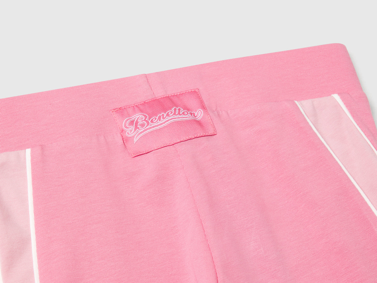 Leggings sportivi con piping