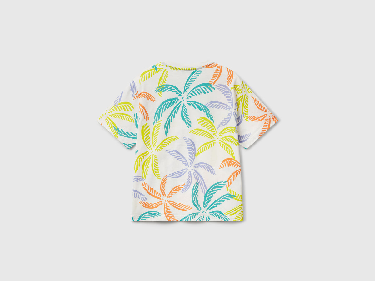 T-shirt con stampa tropicale