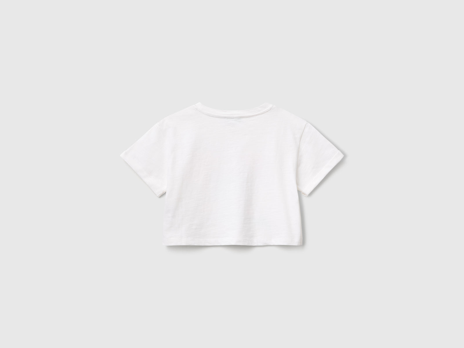 T-shirt con ricamo da bambina bianco 2 | Benetton Outlet