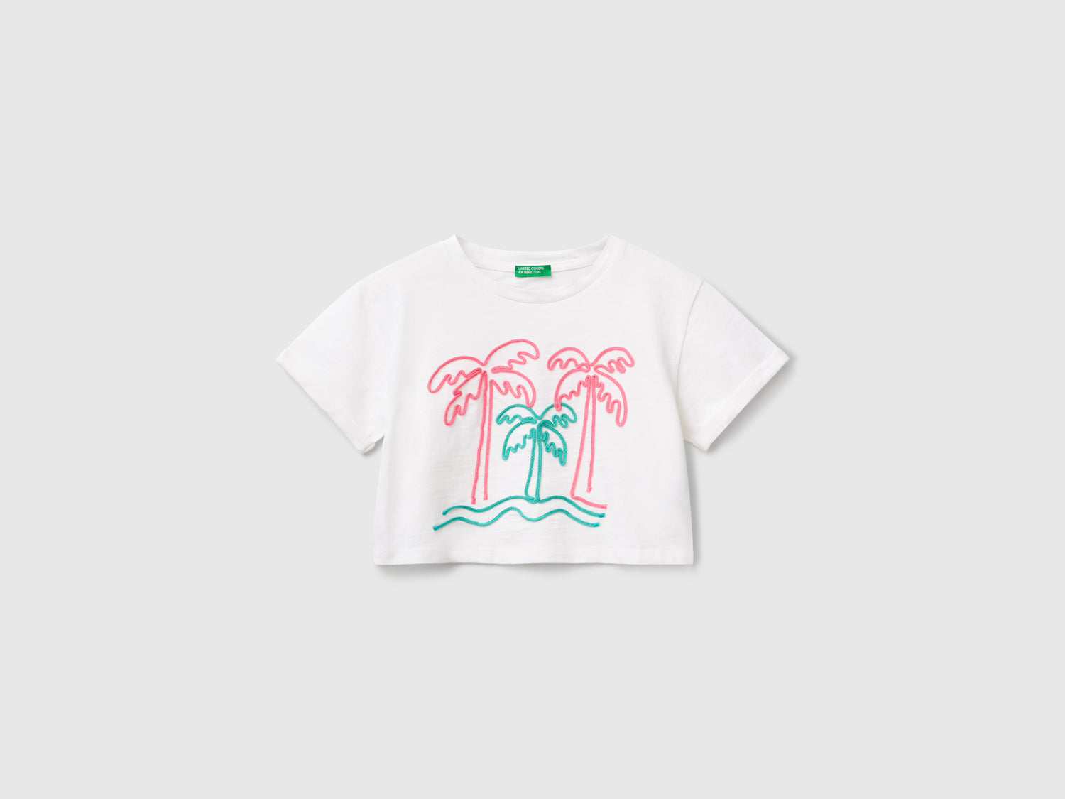 T-shirt con ricamo da bambina bianco | Benetton Outlet