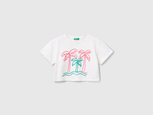 T-shirt con ricamo
