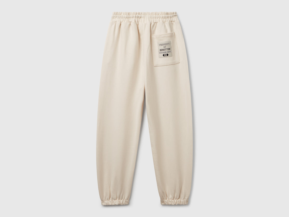Pantaloni in felpa con piping