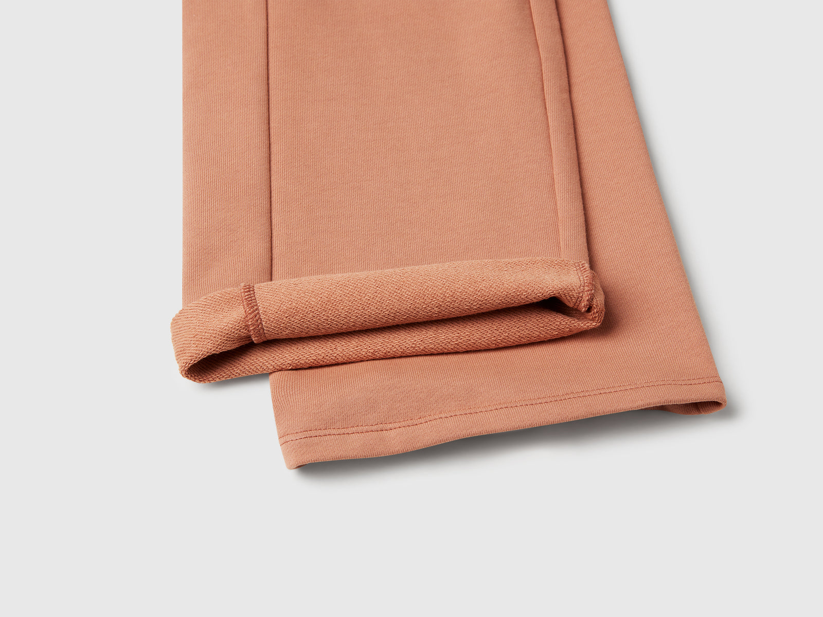 Pantaloni in felpa wide fit da bambina cammello 3 | Benetton Outlet