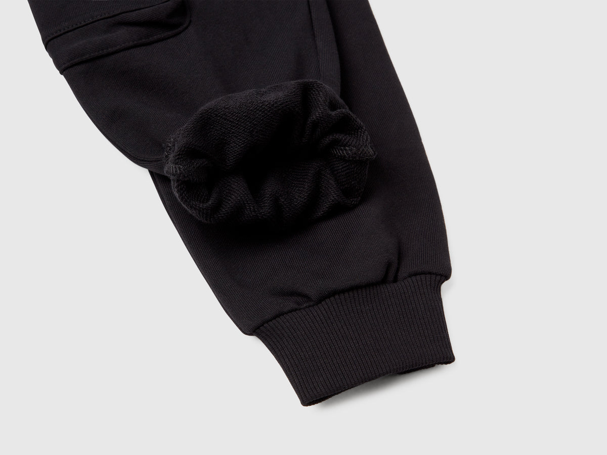 Pantaloni cargo in felpa