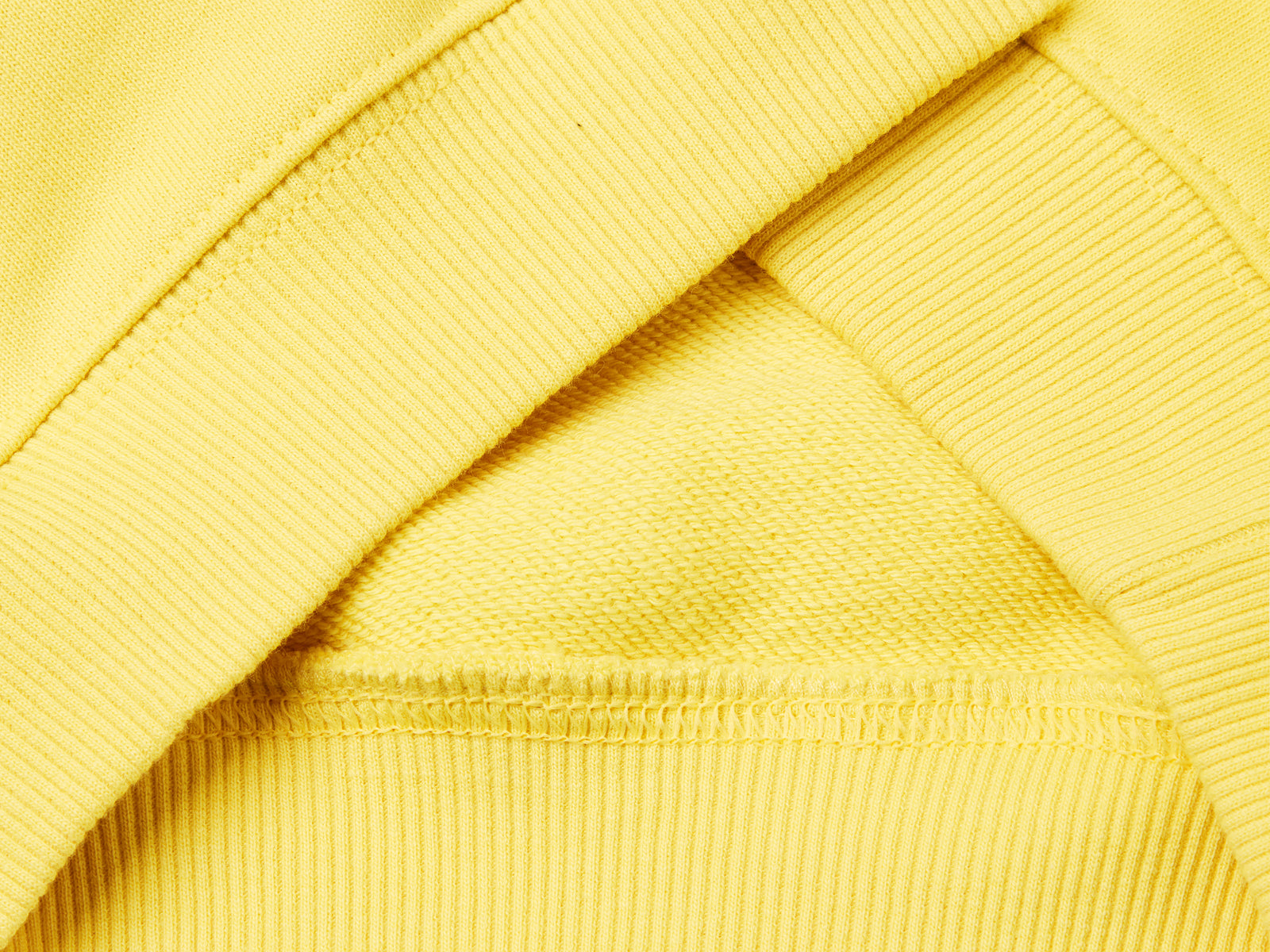 Felpa girocollo con stampa da bimbo giallo 3 | Benetton Outlet
