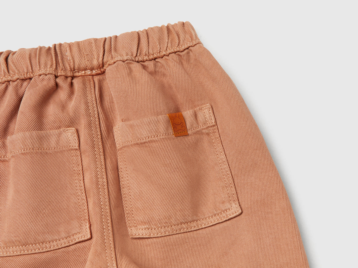 Pantaloni fluidi