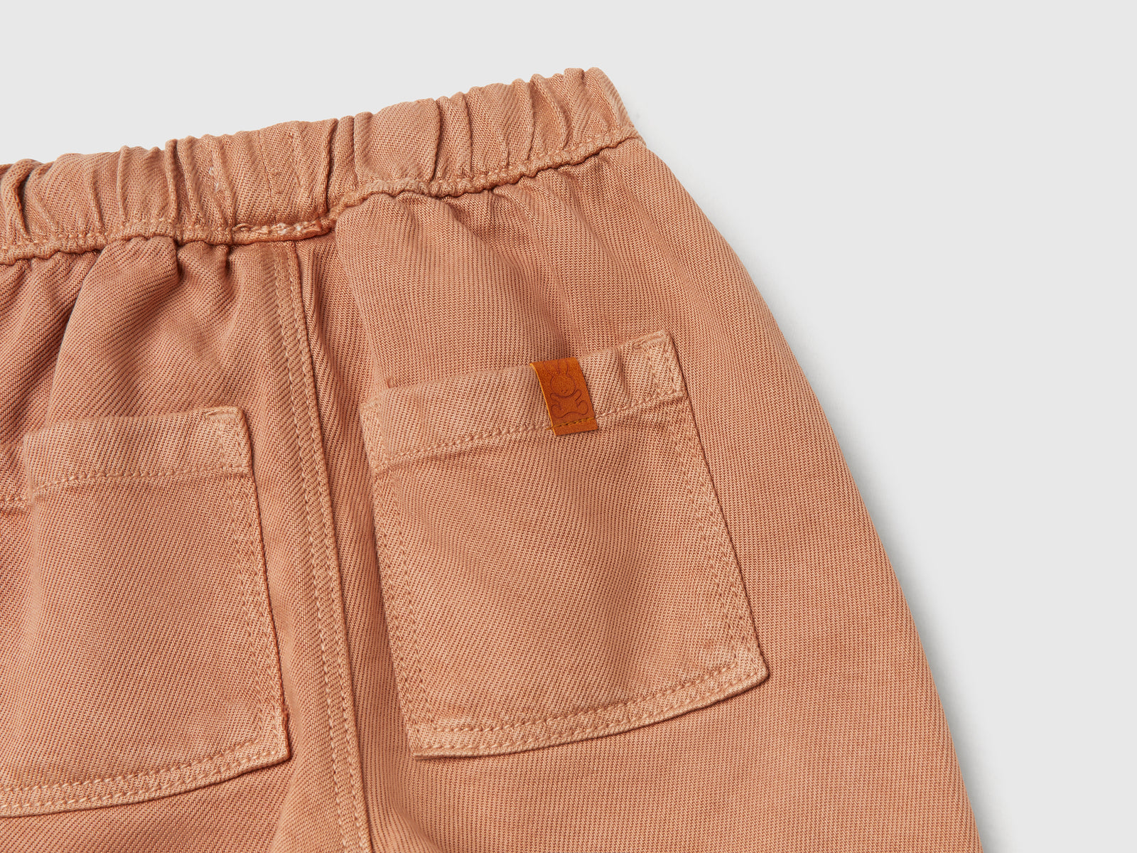 Pantaloni fluidi da neonato cammello 3 | Benetton Outlet