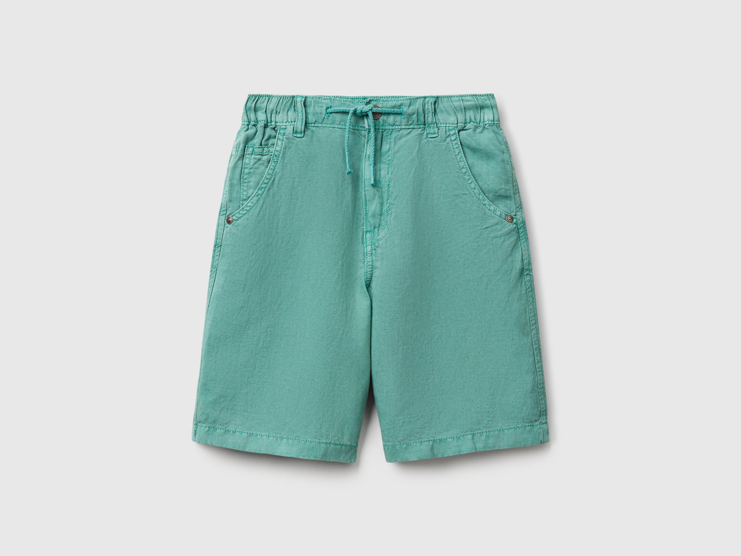 Bermuda in misto lino da bambino verde acqua | Benetton Outlet