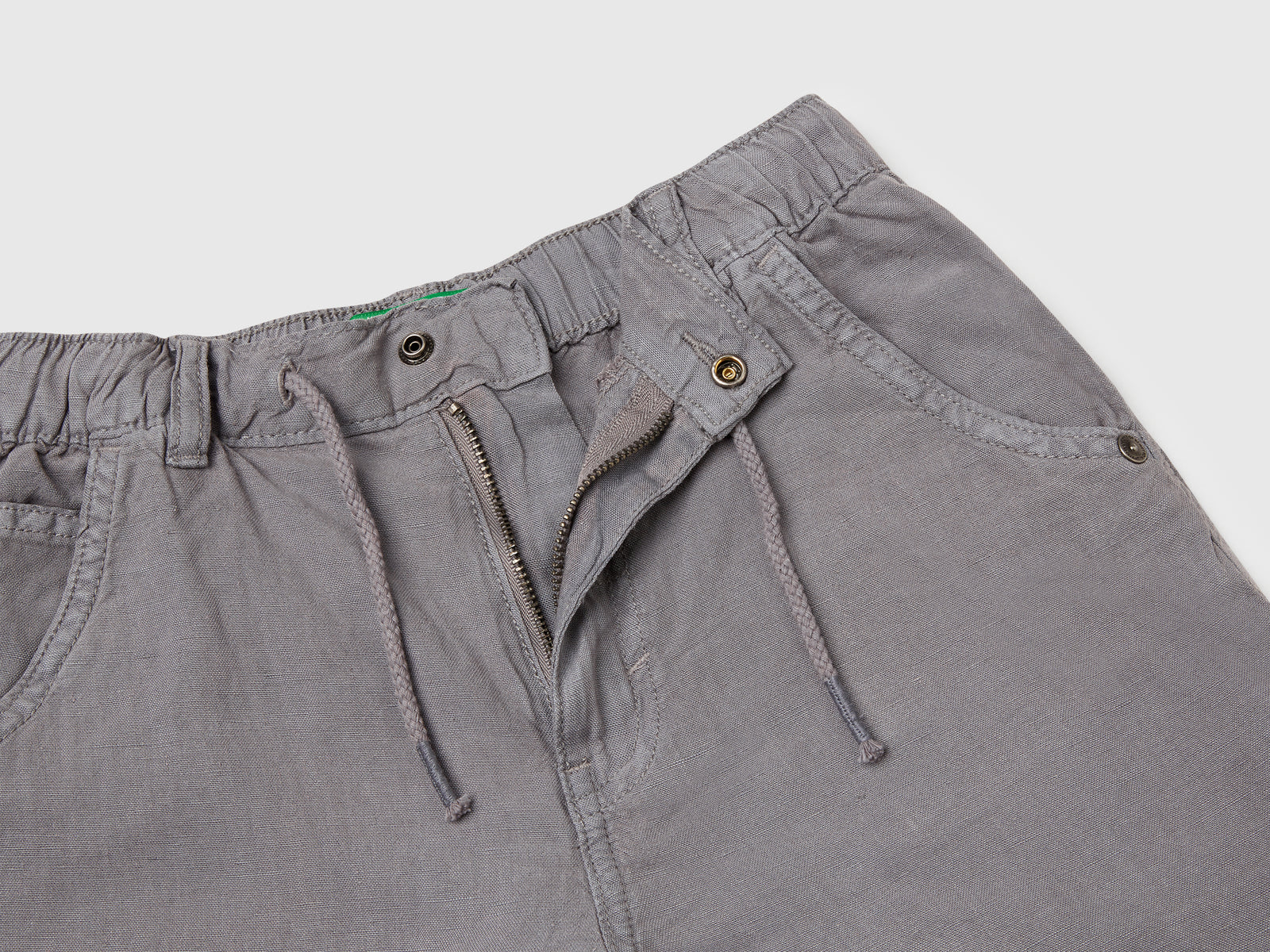 Bermuda in misto lino da bambino grigio 3 | Benetton Outlet