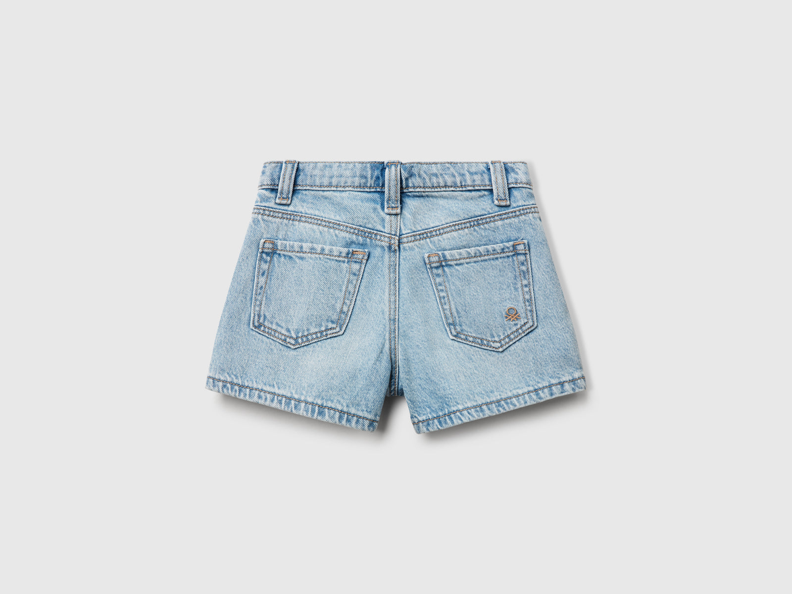 Shorts con fiori macramè da bimba azzurro 2 | Benetton Outlet