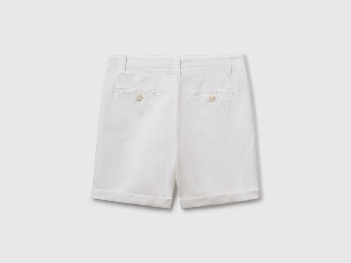 Bermuda chino in misto lino